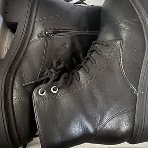 Black Leather women’s Boots